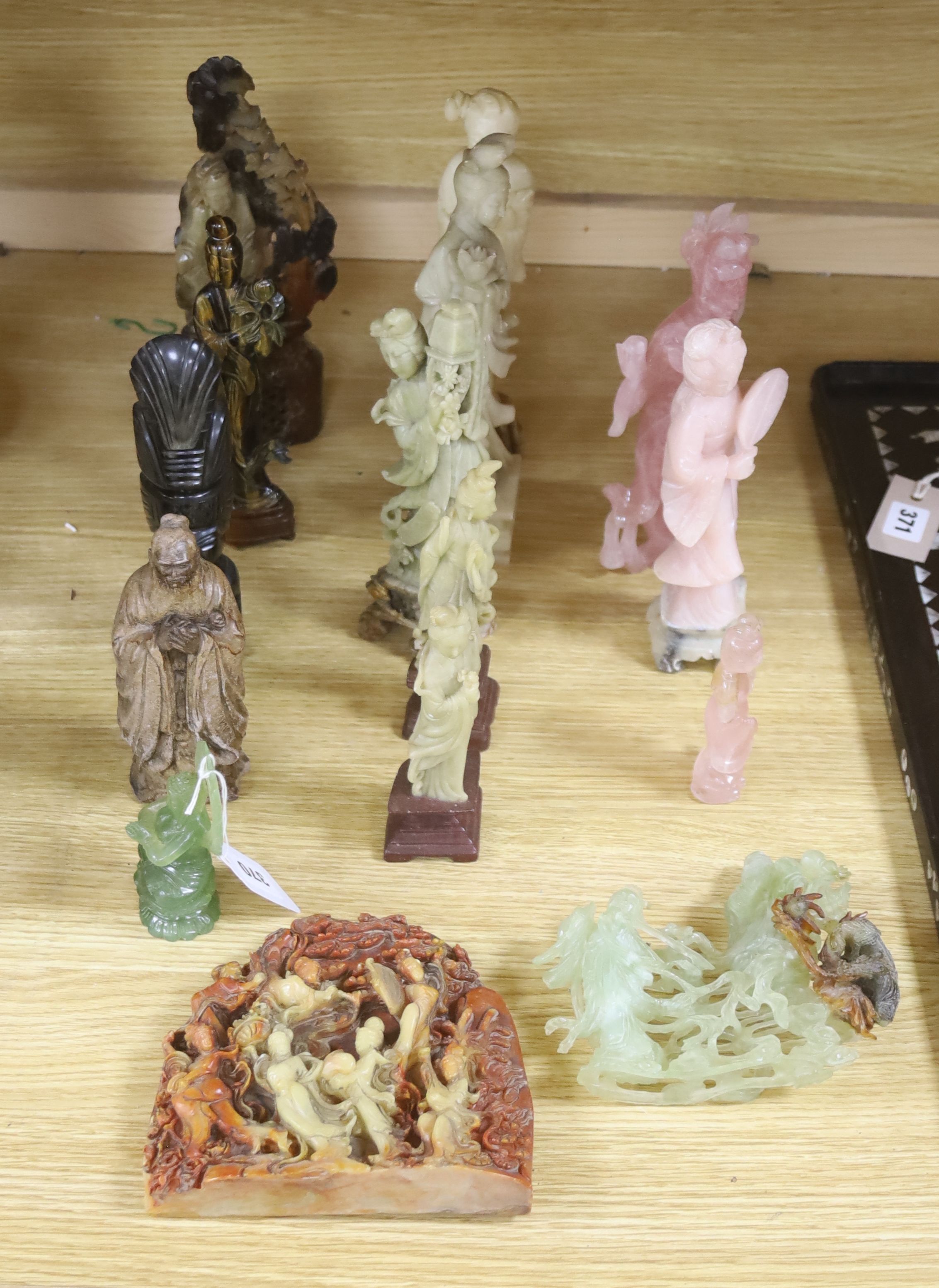 A quantity of Chinese and other carved hardstone figures